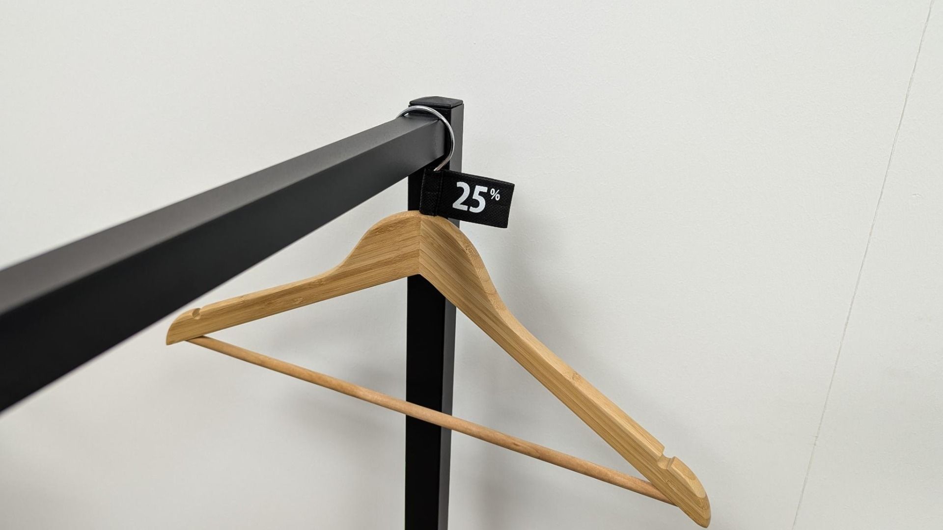 Label aanduider vaantje kledinghangers 25% zwart