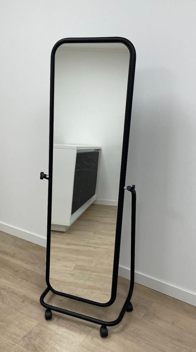 Passpiegel zwart verrijdbaar en kantelbaar 143cm hoog voorbeeld