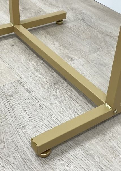 Kledingrek design goud met witte legplank