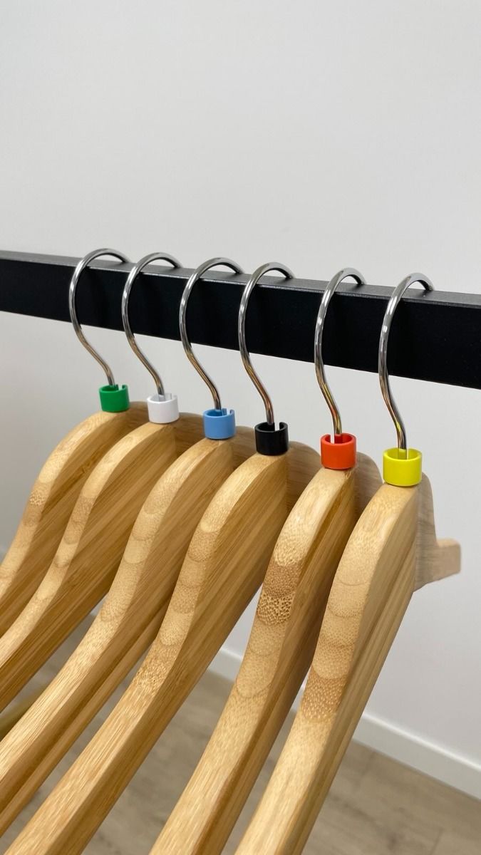 Kleurringen kledinghangers