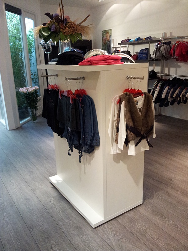 sterk kledingrek kledingrek winkel