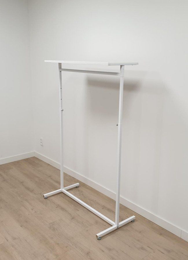 Kledingrek design 98 x 123-187cm verstelbaar wit met wit legbord midden hoogte